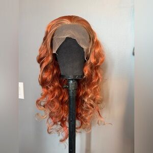 Brand new 13x3 ginger synthetic wig w champagne highlights, tips & crown. 26 in